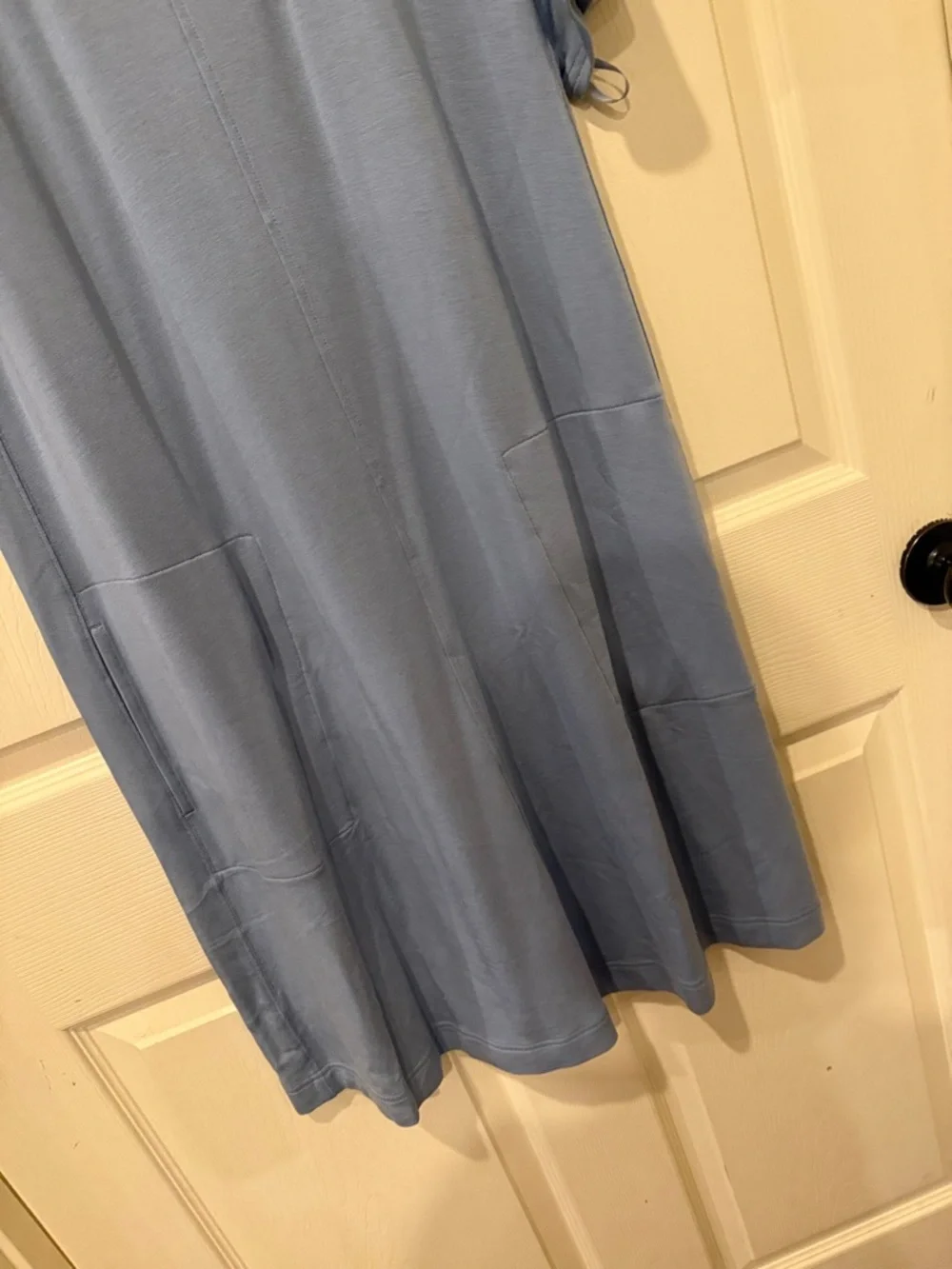 Lou & Grey Signature Soft blue pocket tee dress, large - Picture 4 of 7